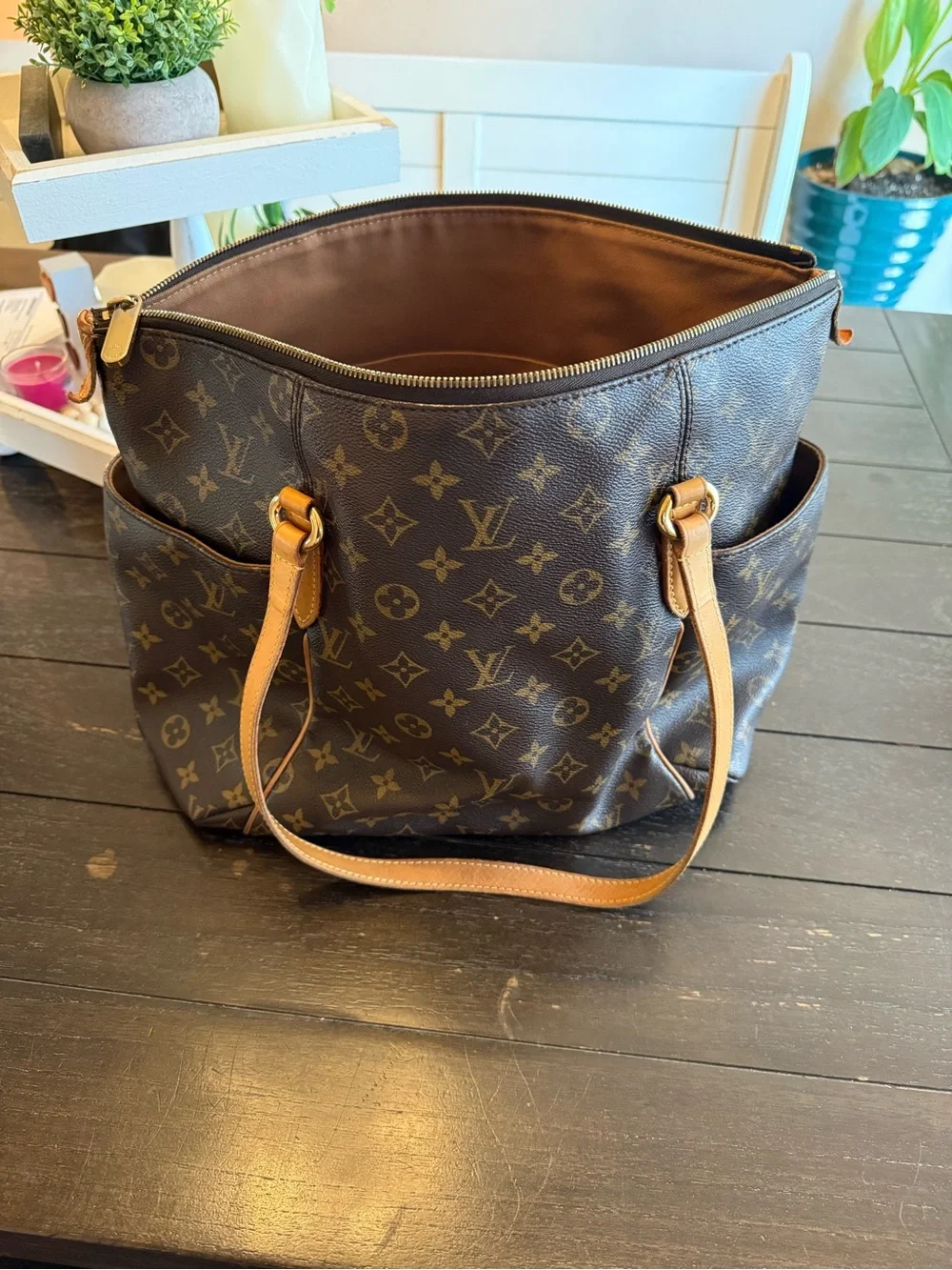 Louis Vuitton Monogram Canvas Totally MM Tote Bag